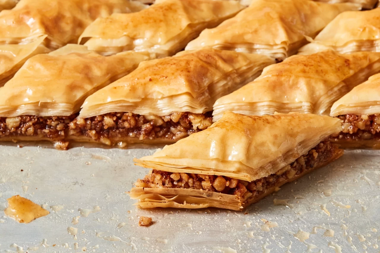 MasterChef Ev Yapımı Baklava Tarifi, Malzemeler, Püf Noktaları ve Kolay Yöntemler
