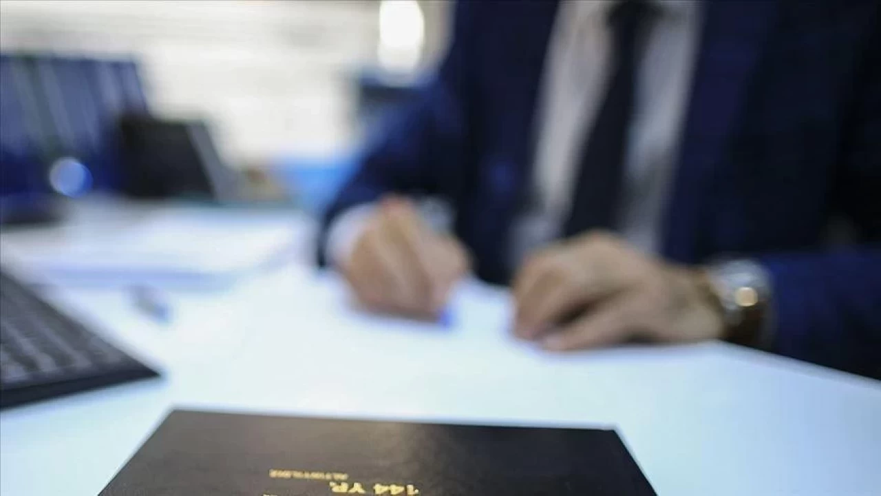 Kamu ve Özel Sektörde Çalışma Saatleri 2025: Çalışma Saatleri Kaç Saat, Kaç Dakika? Değişti mi?