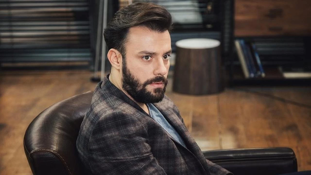 Kürk Mantolu Madonna Raif Efendi kim, eşi kim, evli mi, kaç yaşında, aslen nereli, sevgilisi kim?