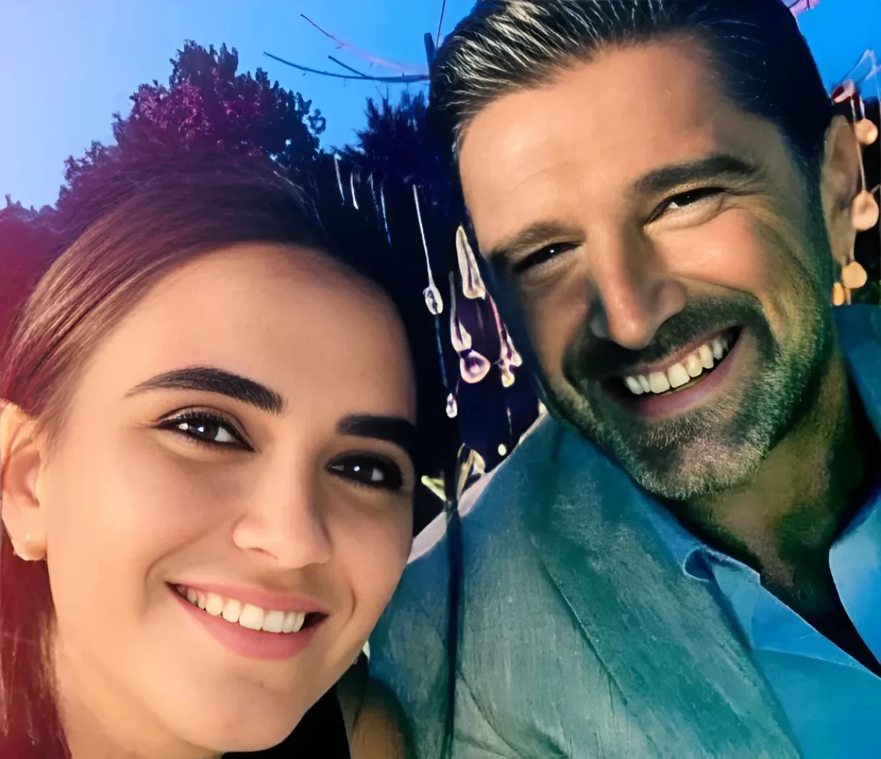 Hakan Ural'ın Şu Anki Eşi Kim? 19 Yıllık Eşini Görenler Mest Oluyor!