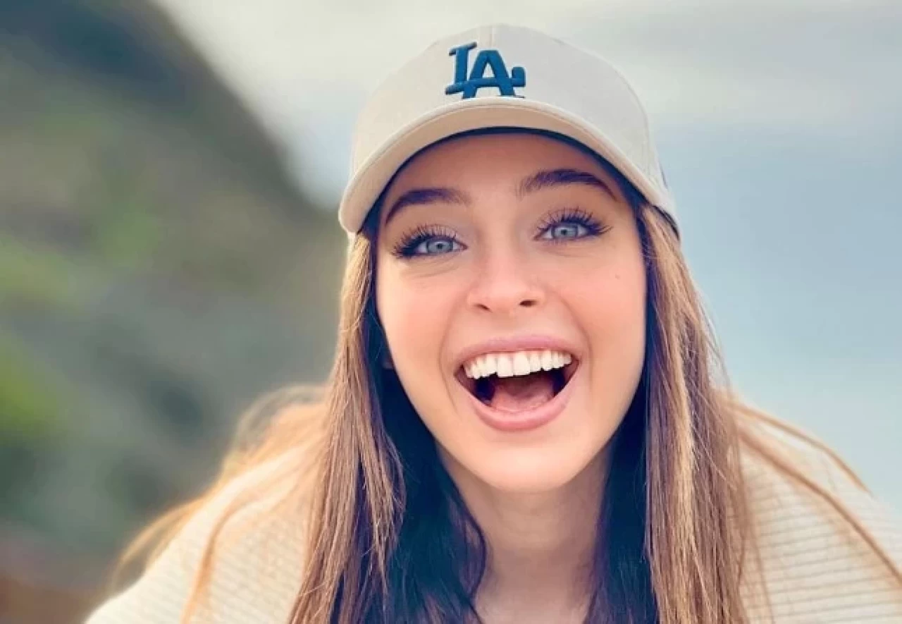Leyla Dizisi Leyla Gerçek Adı Ne, Cemre Baysel Sevgilisi Kim, Yaşı Kaç, Aslen Nereli, Kiminle Evli, Ne Mezunu, Oynadığı Diziler!