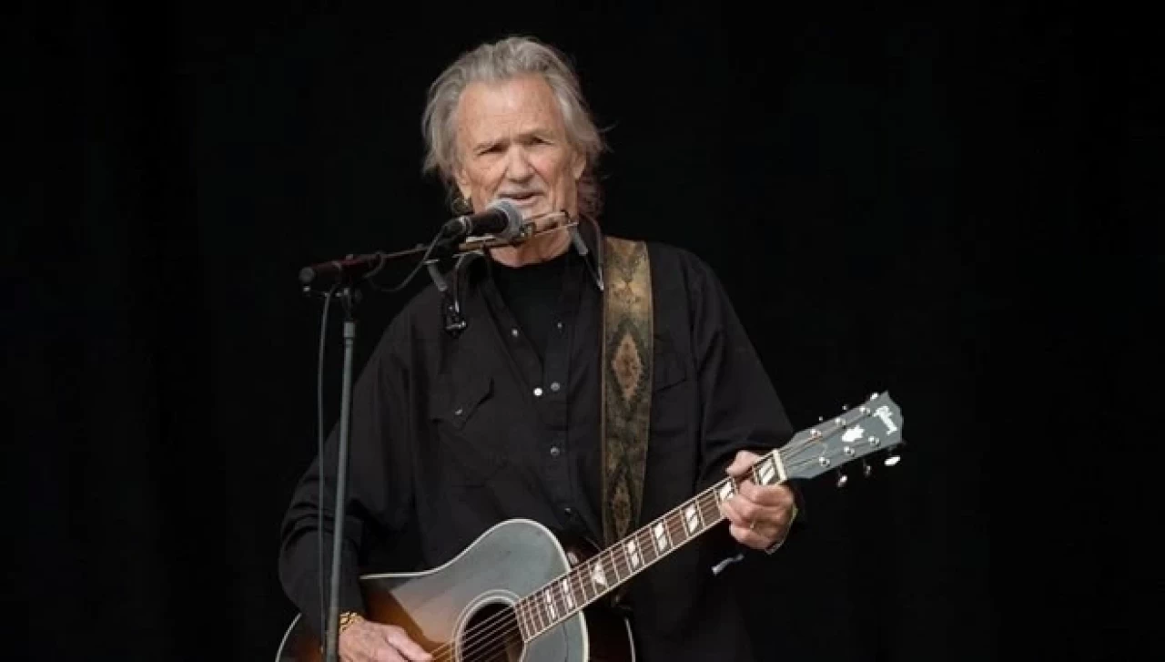 Kris Kristofferson (kimdir) ne zaman öldü? Kaç yaşındaydı? Evli miydi?