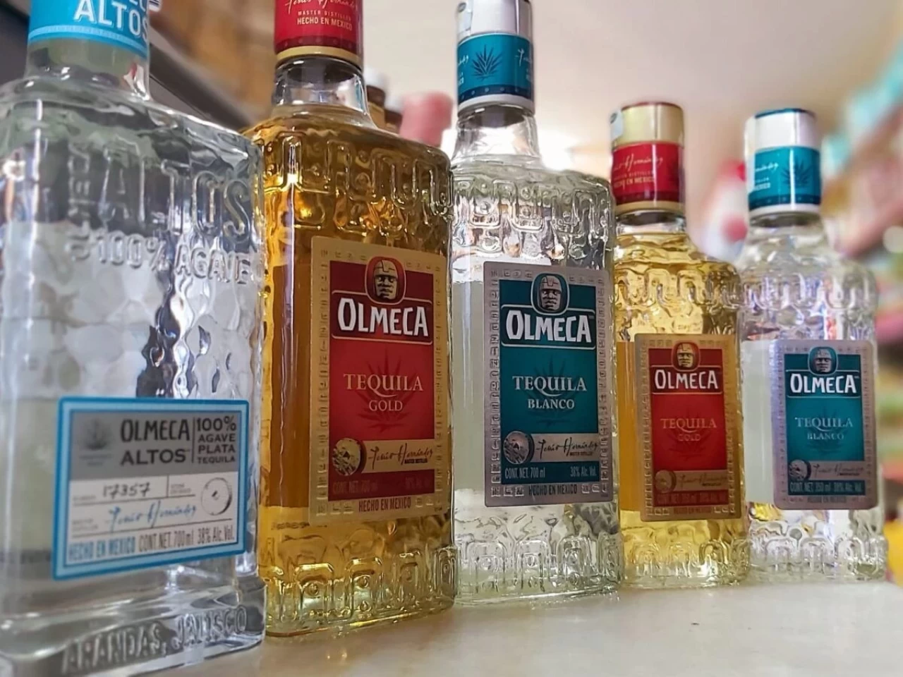 2024 Kıbrıs Güncel İçki Fiyatları Rakı, Viski, Votka, Bira ve Tüm Alkol Çeşitleri Zamlı Fiyat Listesi - Kıbrıs Alkol Fiyatları Ne Kadar Oldu?