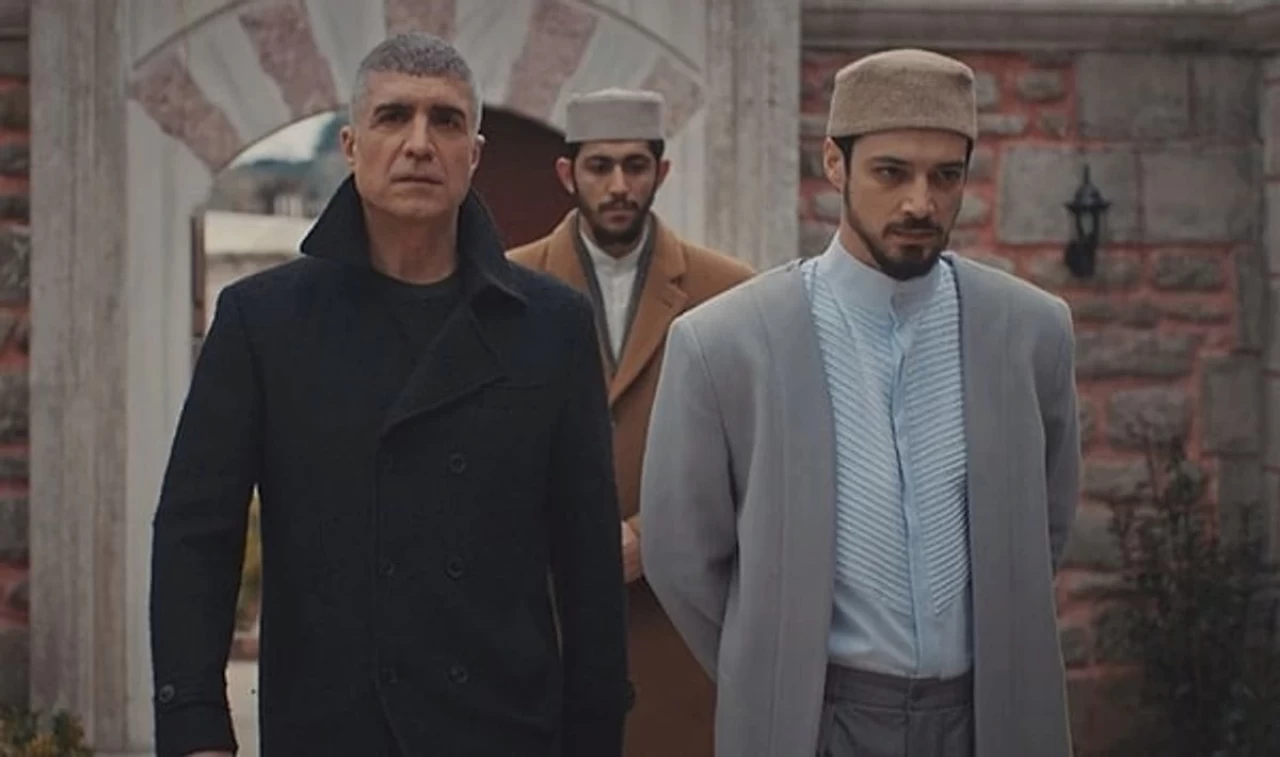 Kızıl Goncalar'da Cüneyd'in Akıbeti Ne Olacak? İntihar mı Ediyor? Yeni Sezonda Büyük Sürprizler Geliyor!