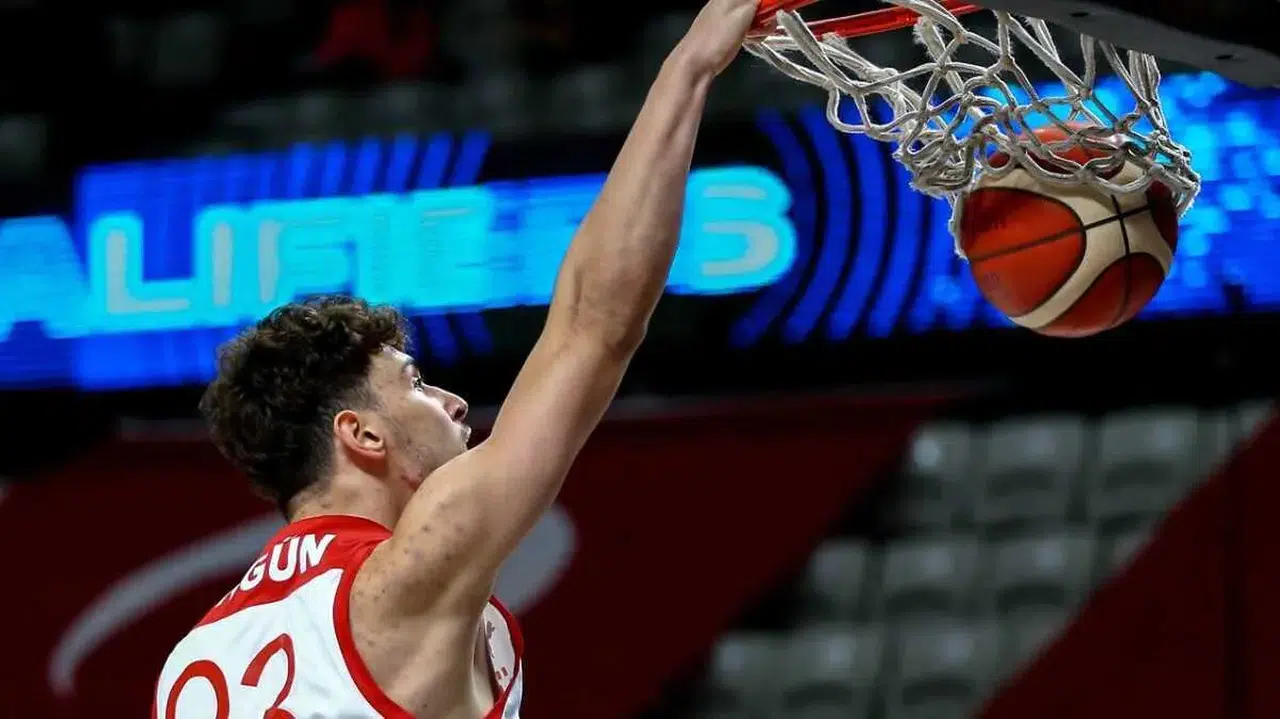 Tarih Yazıyoruz! 12 Dev Adam 24 Yıl Sonra EuroBasket’te Yarı Finalde