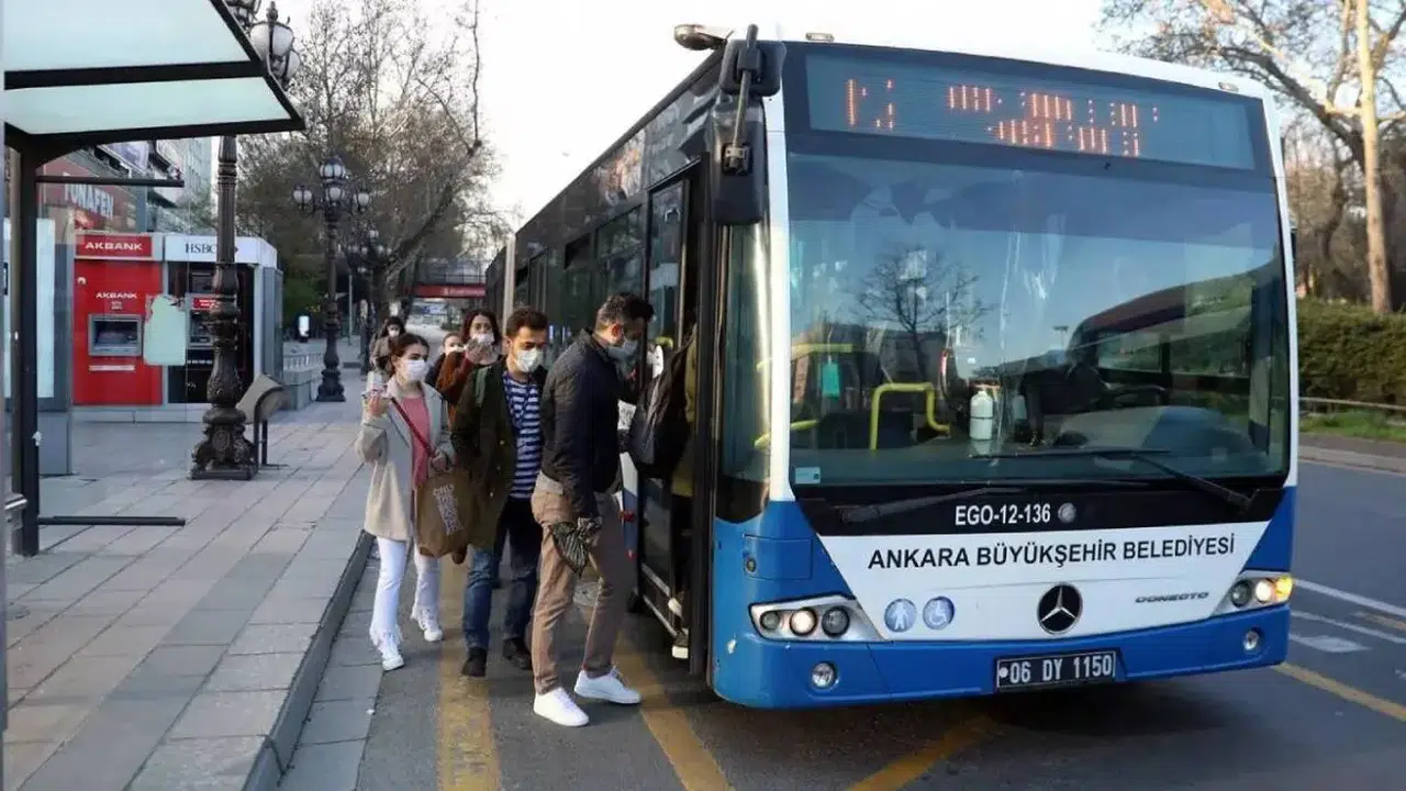Ankara’da Toplu Taşıma Düzenlemesi! Otobüs ve Metro Seferlerinde Yeni Program Başladı