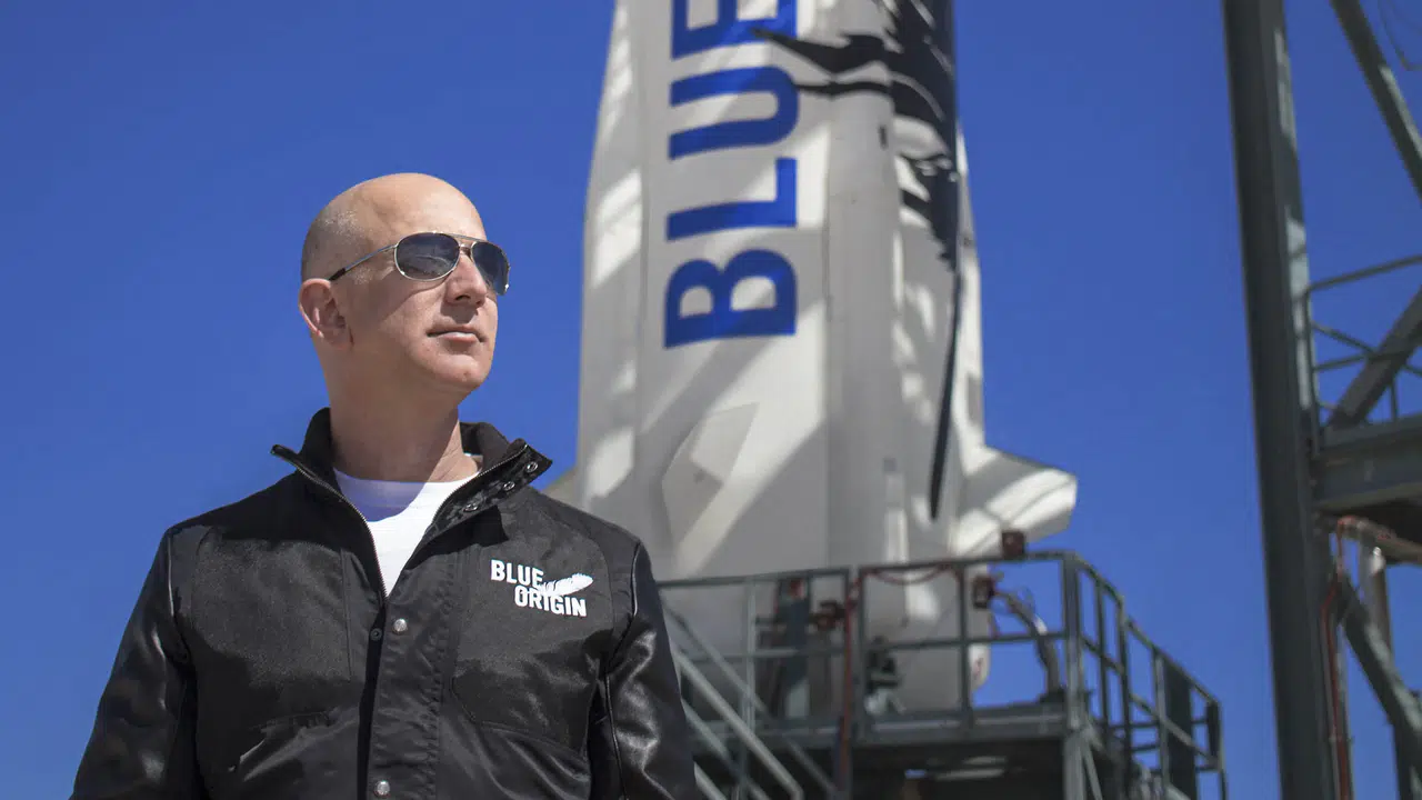 Jeff Bezos'tan Uzayda Veri Merkezi Hamlesi: 20 Yıla Kadar Gerçek Olabilir