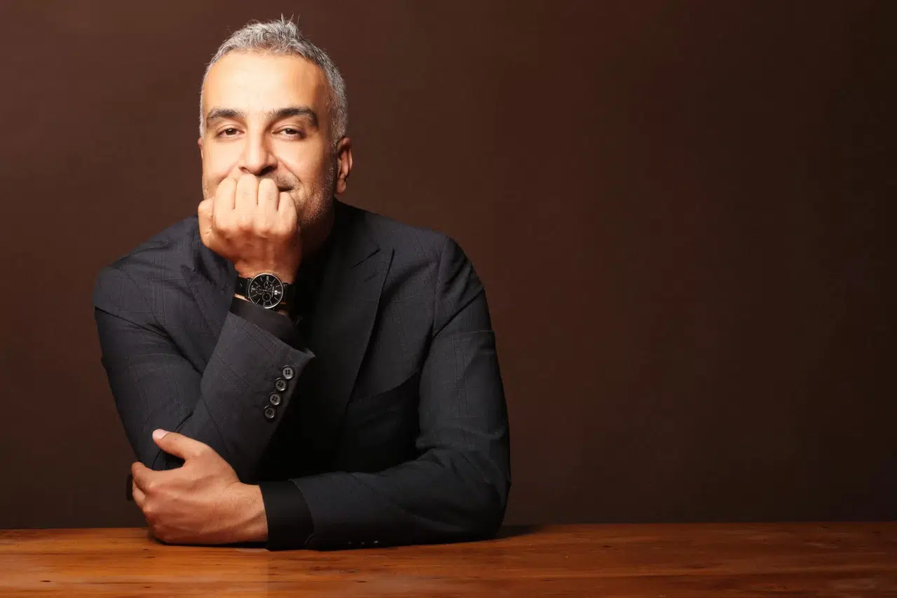 Bekir Develi Kimdir? Almanya Doğumlu Türk Sanatçının Hayatı, Kariyeri ve Eserleri