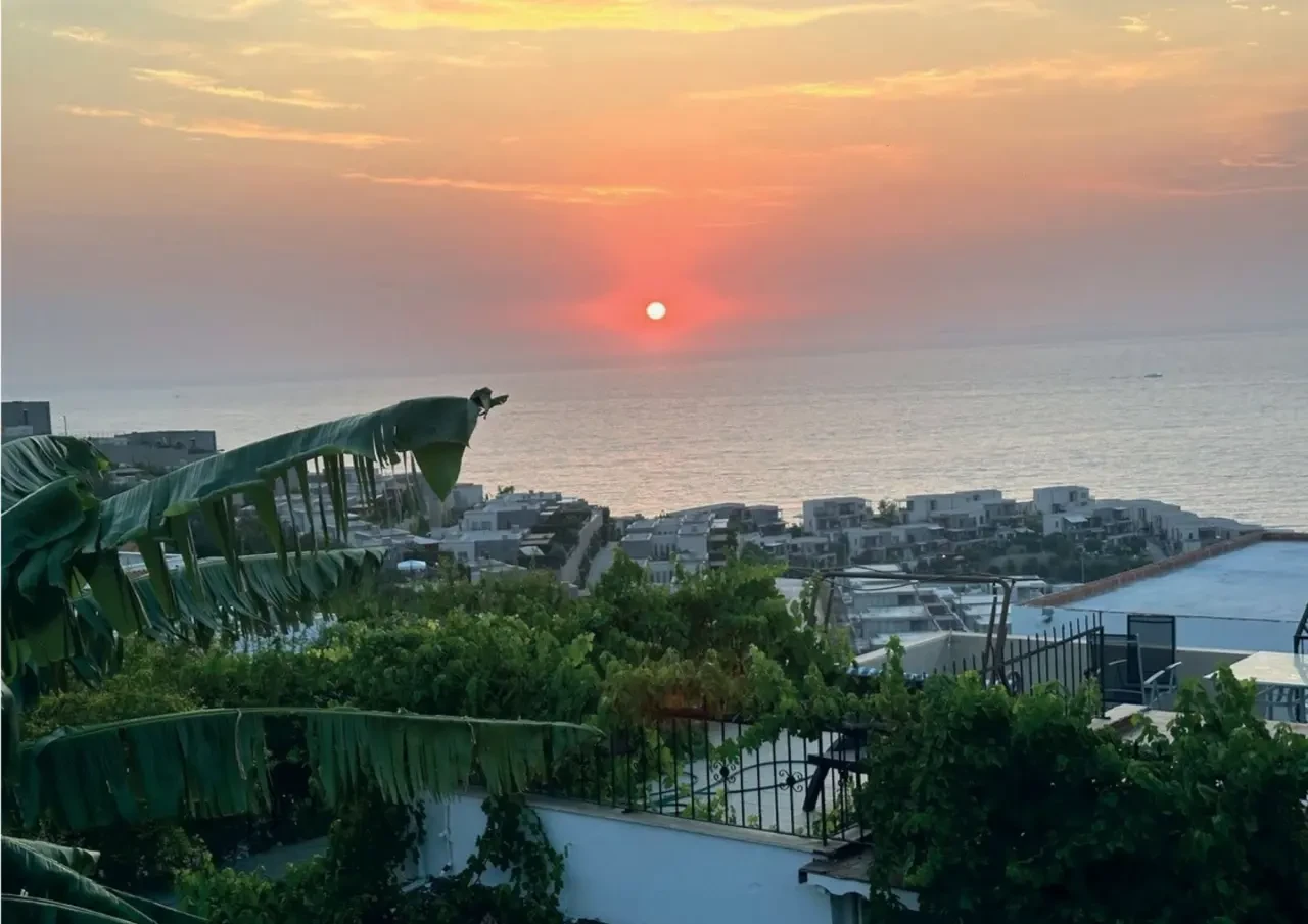 Lahmacunu Geçti, Otopark Fiyatı Dudak Uçuklattı! Bodrum'da Yalıkavak Yine Sahnede