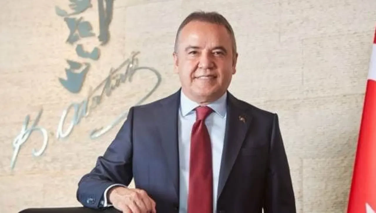 Antalya’da Siyasi Deprem! Muhittin Böcek Tutuklandı, Rüşvet Belgeleri MASAK Raporunda