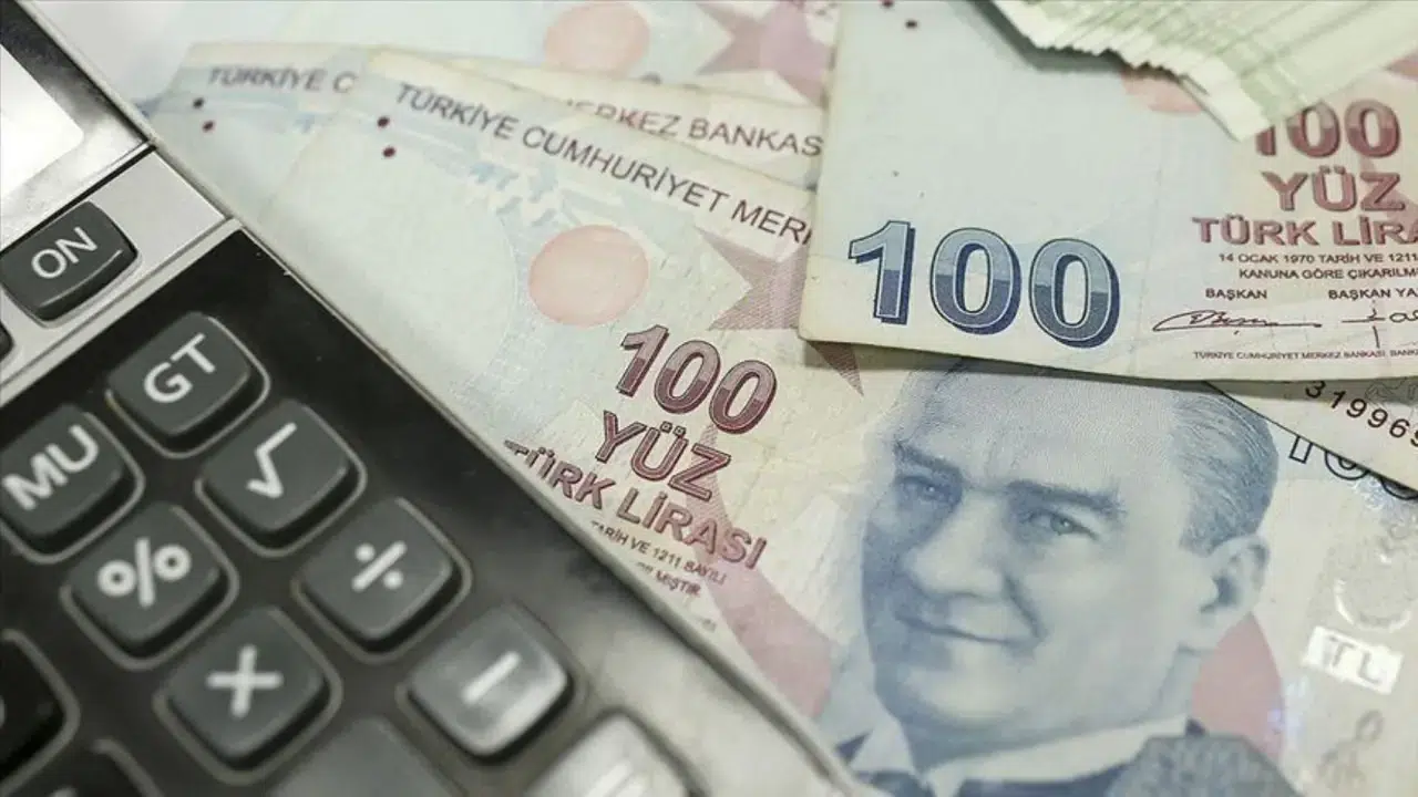 Bankalardan peş peşe açıklama: Hangi kurum, ne kadar faizsiz kredi sağlayacak?