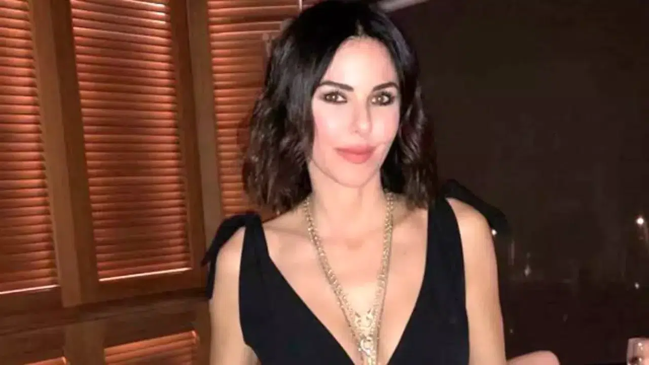 Defne Samyeli kimdir, aslen nereli, kaç yaşında, boyu ve kilosu? İşte kariyerine ve özel hayatı