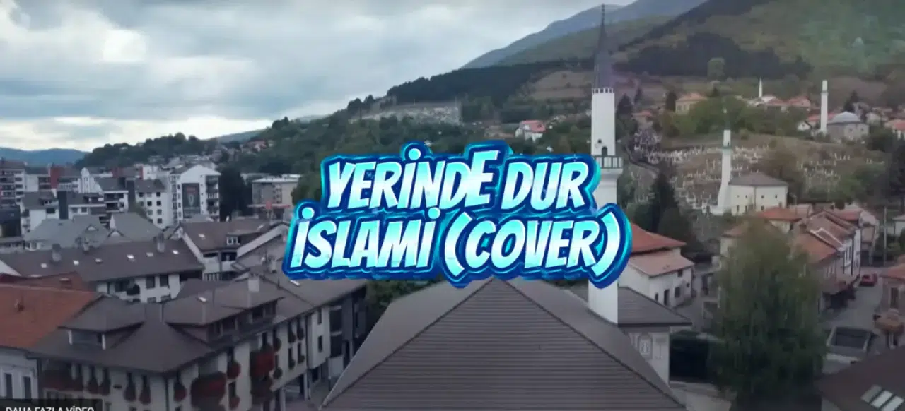 "Yerinde Dur" Şarkısına Camide İslami Versiyon: Camide Kul Rabbin Bulur Ya