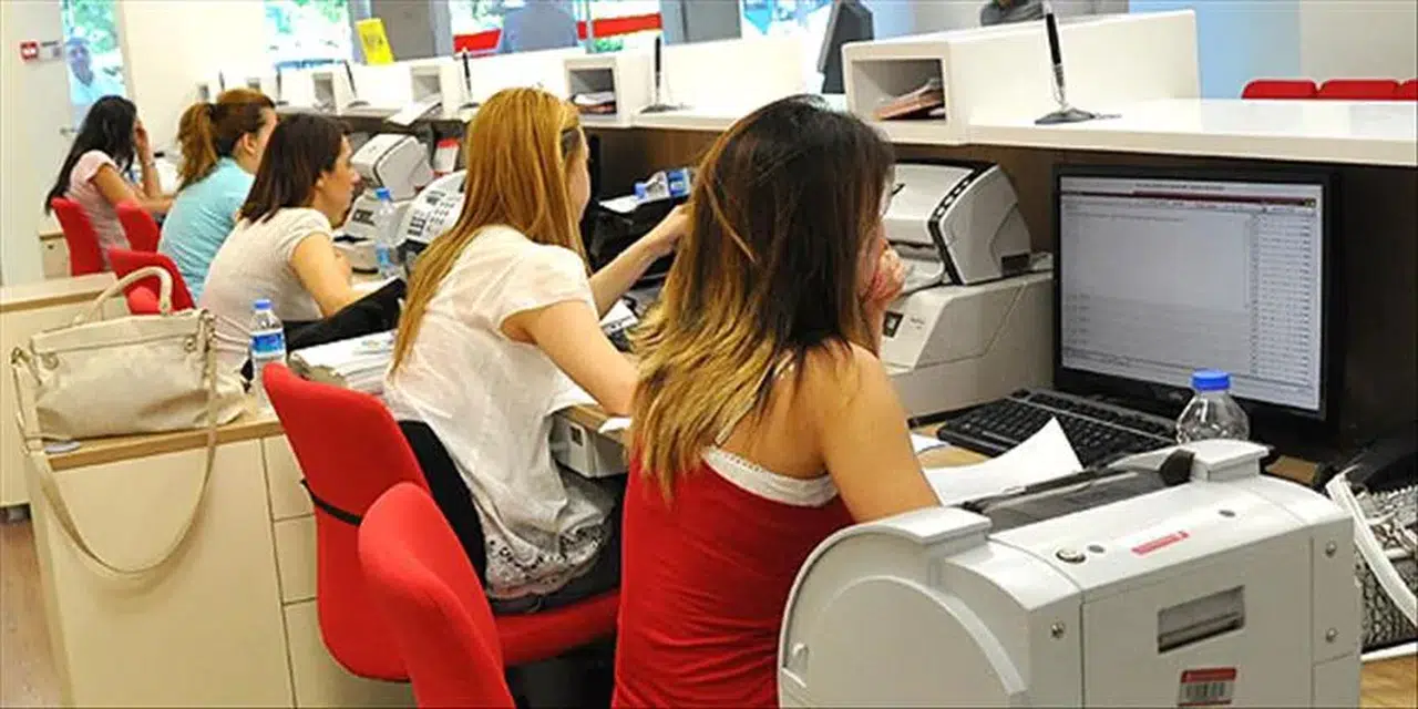 2025 Bankacı Maaşları Açıklandı! İşte Gişe Görevlisinden Şube MüdürüneGüncelRakamlar