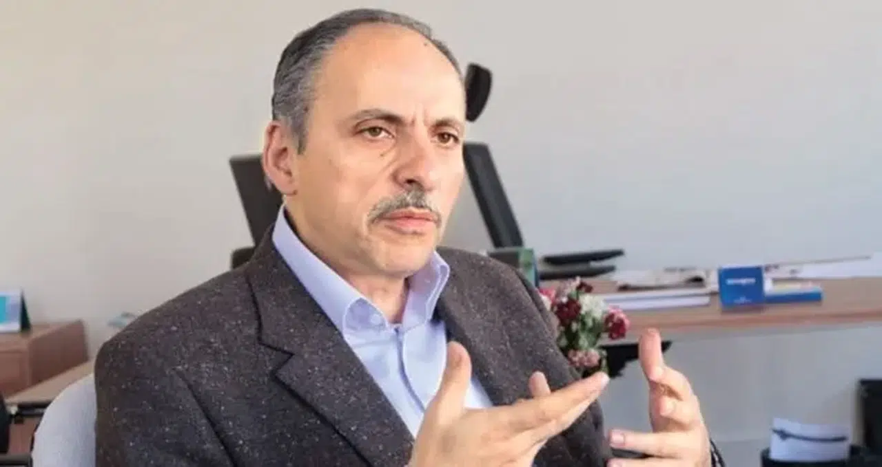 Tarık Çelenk kimdir, aslen nereli, kaç yaşında, babası kim, evli mi, hangi partiden? İşte merak edilenler