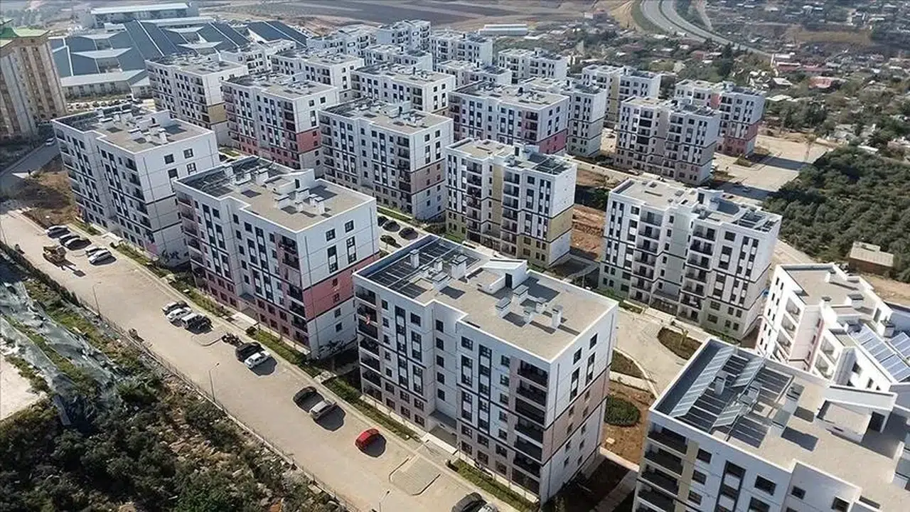 TOKİ Hak Sahiplerine Müjde: Borcunu Erken Ödeyene Yüzde 25 İndirim