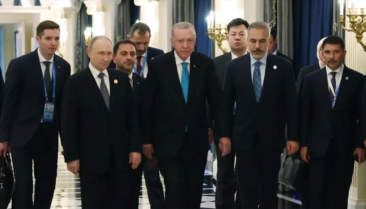Cumhurbaşkanı Erdoğan ve Putin Tiencin'de bir araya geldi: Gündemde enerji, Ukrayna ve Kafkaslar vardı