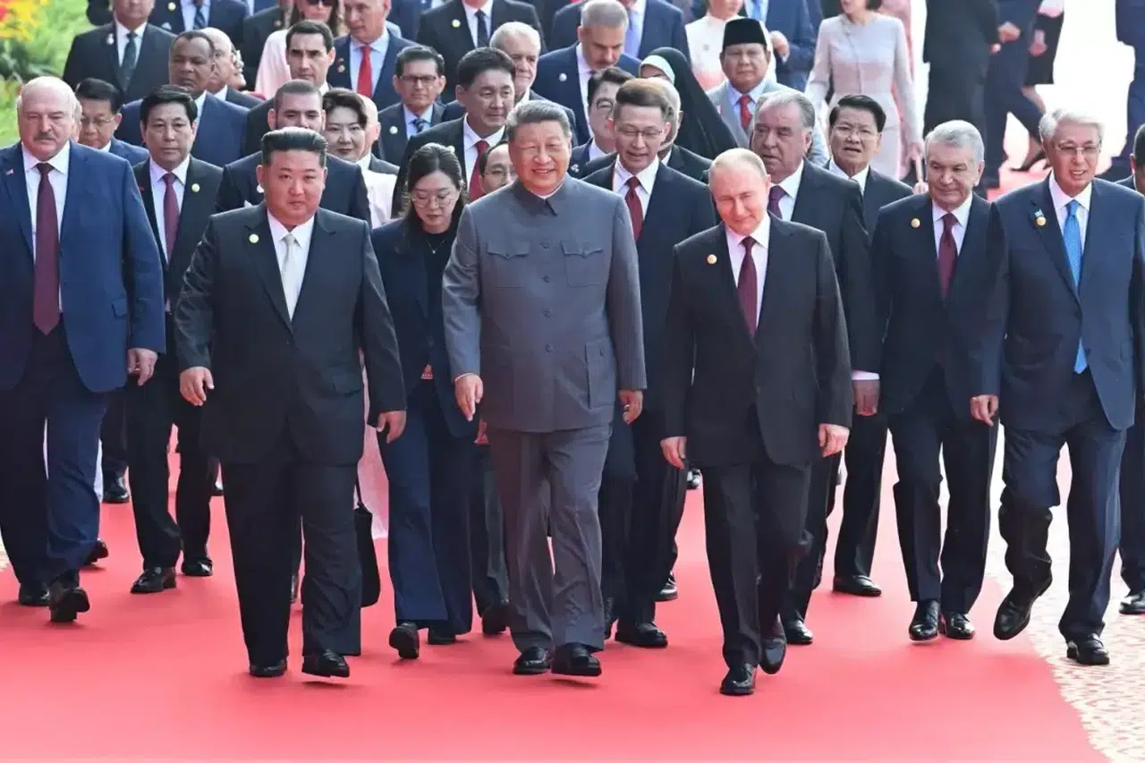 Çin’de tarihi geçit töreni: Putin, biyoteknoloji ölümsüzlüğün kapısını açabilir