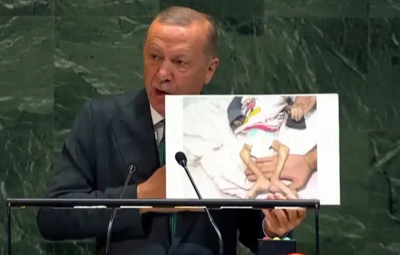 Cumhurbaşkanı Erdoğan Gözyaşlarıyla Konuştu: “Hangi Vicdan Sessiz Kalabilir?”