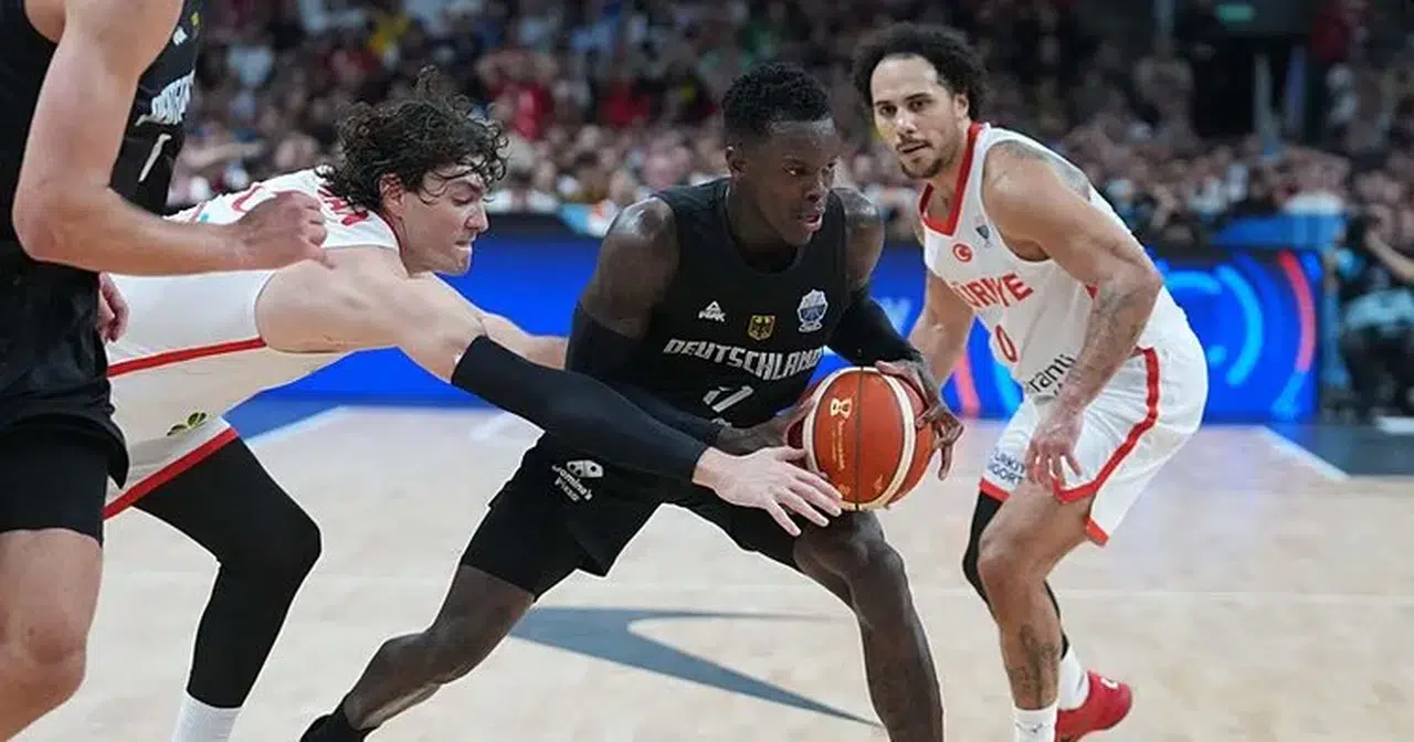 12 Dev Adam Avrupa İkincisi Oldu: EuroBasket 2025 Finalinde Gümüş Madalya