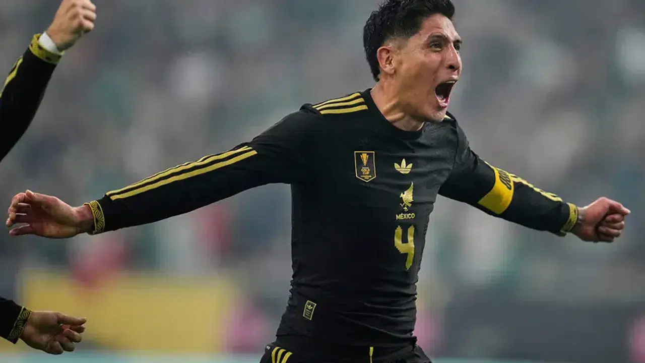 Edson Alvarez’in Sakatlık Durumu Belli Oldu: Sahalardan Ne Kadar Uzak Kalacak?