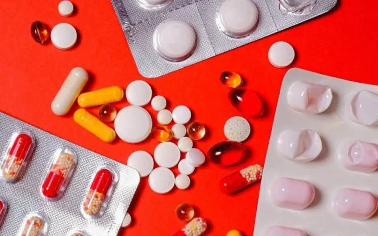 Kırmızı Reçeteli İlaçların Listesi: Hangi İlaçlar Bu Kategoride Yer Alıyor?