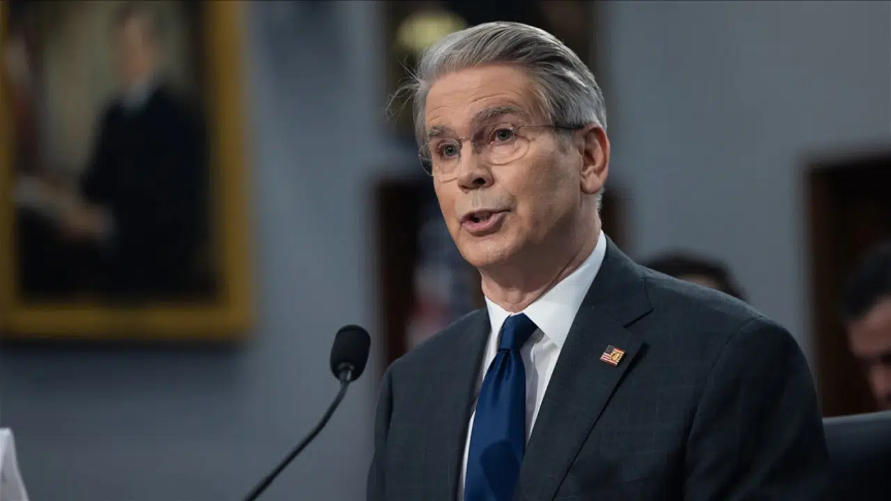 Washington'dan Tahran'a sert uyarı: İran uçaklarına hizmet verenler yaptırım listesine girebilir