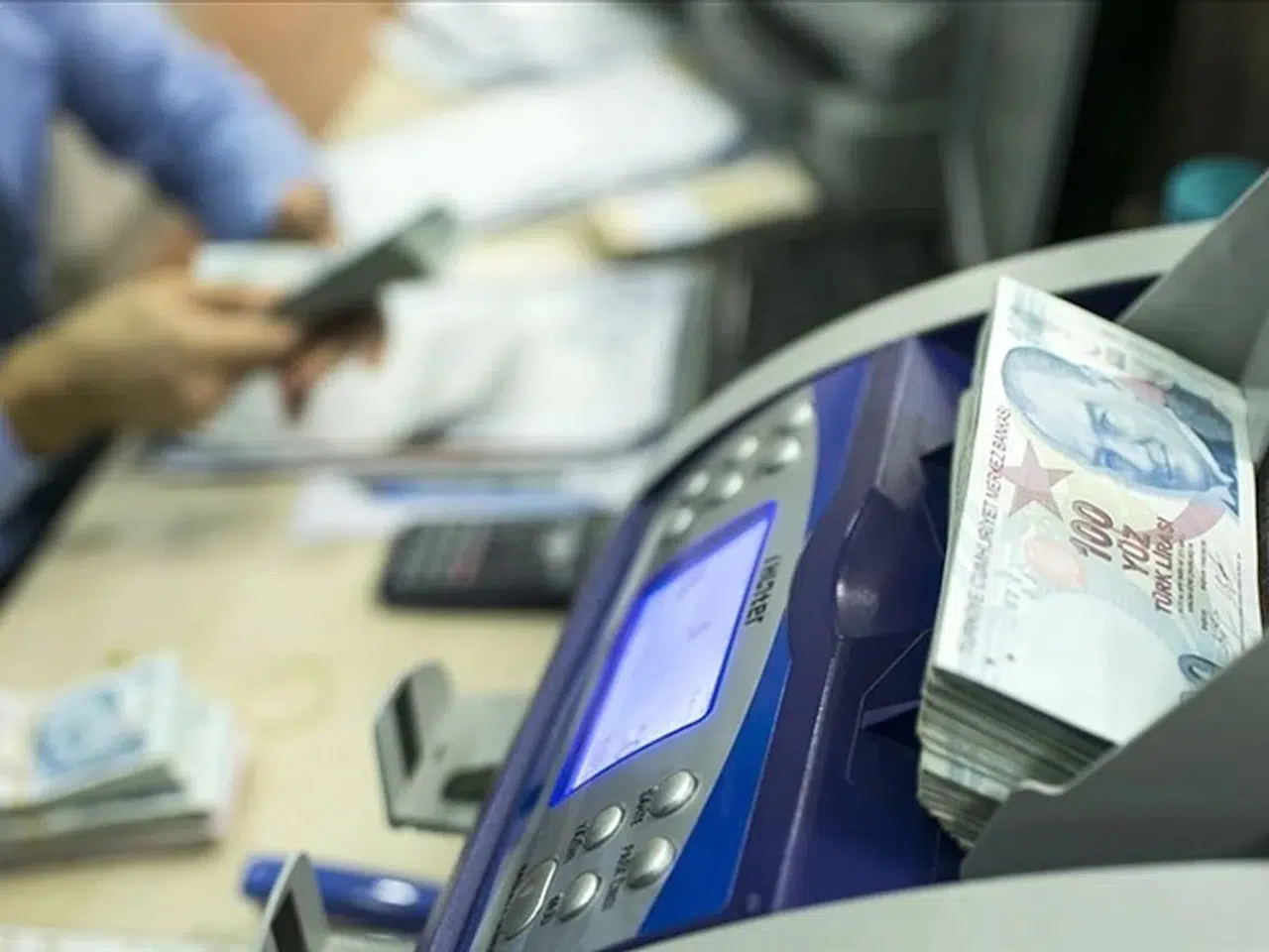 Cüzdanlarda alarm zilleri çalıyor: Borç batağı kamu bankalarına sıçradı