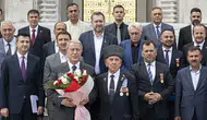 Hulusi Akar şehit aileleri ve gazilerle bir araya geldi