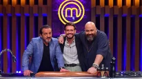 MasterChef’te Kriz ve Gözyaşı! Mehmet Şef Sinirlendi, Künefe Düellosunun Finali Yürek Dağladı