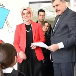 Mustafa Çiftçi'nin Eşi Azime Çiftçi: Hayatı, Mesleği ve Kökeni Hakkında Bilgiler
