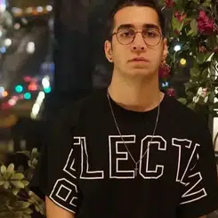 Eray Can Özkenar: Tanınmış Yayıncı ve Hayatı Hakkında Bilgiler