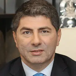 Fenerbahçe Yöneticisi Hakan Safi: Hayatı ve Kariyeriyle Tanışın!