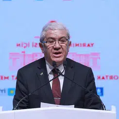 Bülent Şahinalp: Yaşı, Kökeni ve Mesleki Kariyeri Üzerine Bilgiler