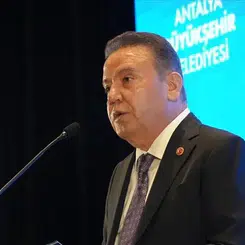 Muhittin Böcek Kimdir? Siyasi Kariyeri ve Soruşturma Detayları