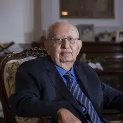 Hüsamettin Cindoruk: Tanınmış İsim ve Kariyeri Hakkında Bilgiler