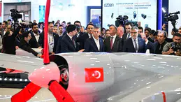 Göklerdeki Yerli Güç İçin Tam Destek: Özgür Özel SAHA 2026'da Denetim Yaptı