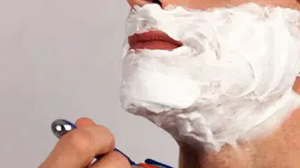 Erkekler dikkat! Tıraş köpüğünün fazlası bakın nelere sebep oluyor