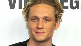 Matthias Schweighöfer Kimdir? Netflix’in “Brics” Yıldızı Hakkında Merak Edilen Her Şey