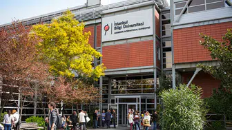 Can Holding soruşturması üniversiteye uzandı: Bilgi’ye kayyum kararı!