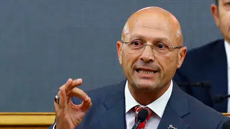 Erol Mütercimler kimdir, aslen nereli, kaç yaşında, kiminle evli, annesi kim? Biyografisi ve kariyeri