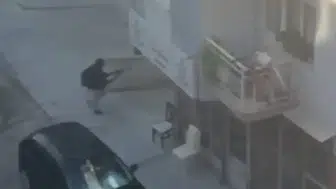 İzmir’de Kanlı Saldırı! 2 Polis Şehit Oldu, O Anlar Kamerada