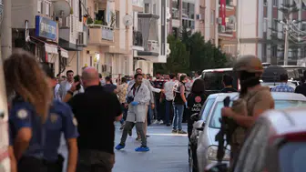 İzmir’de Karakola Silahlı Saldırı: Vali Elban ve Bakan Yerlikaya’dan İlk Açıklama