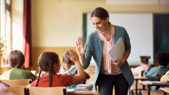 Karneler ne zaman, saat kaçta verilecek? 16 Ocak okullar yarım gün mü?