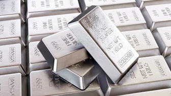 Gümüş fiyatları 91 dolar eşiğini aşarak rekor kırdı