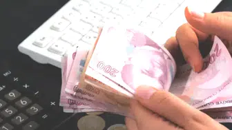 2026 Şubat Dönemi Emekli Maaşları İçin En Avantajlı Promosyon Bankası Hangisi? Ziraat, Garanti, İş, VakıfBank, HalkBank, Akbank ve Yapı Kredi'nin Ayrıntılı Değerlendirmesi!