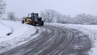 Kulp'ta Kar Yağışı Sebebiyle Kapanan Yolların Açılması İçin Hızla Çalışmalara Başlandı