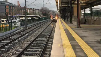Ada Ekspresi Seferleri İptal mi? Gebze Tren İstasyonu'nda Geçmiş Olaylar ve Gecikme Nedeni Nedir?