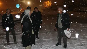 Van Edremit’te Karla Mücadele Seferberliği: Ekipler Gece Boyunca Sahadaydı