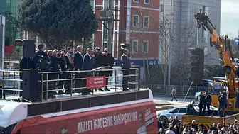 Özel’den Hürriyet vurgusu! Bakın ne dedi?